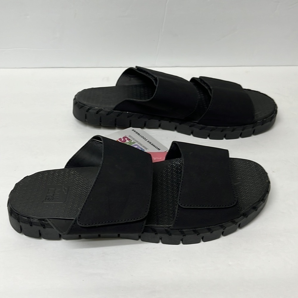 Muk LUKS Women's Flexi Central Park Sandals - Picture 2 of 7